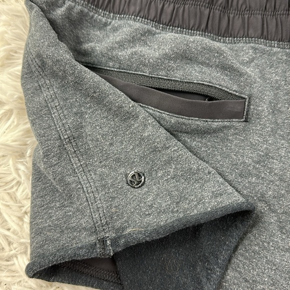 Lululemon Blissed Out Short II Heathered Black / Black / Black - Picture 4 of 5